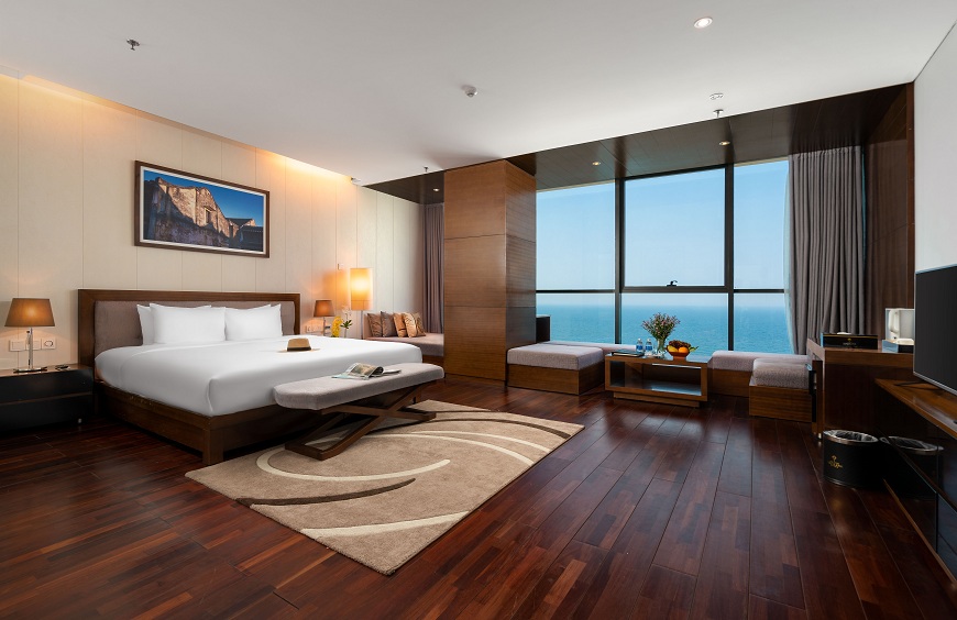 Premier Deluxe Ocean View - Bestbooking.vn
